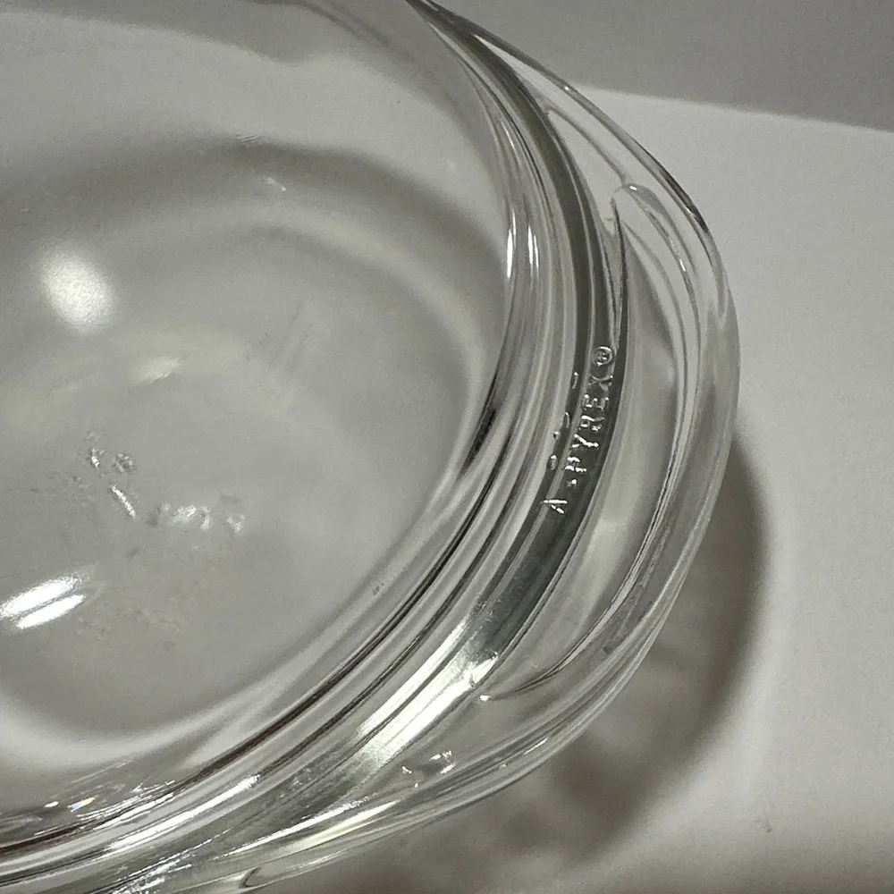 Pyrex classic vintage